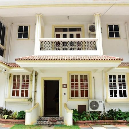 Cliff Heaven 2 Bhk Ac Apartment Orlim Buitenkant foto