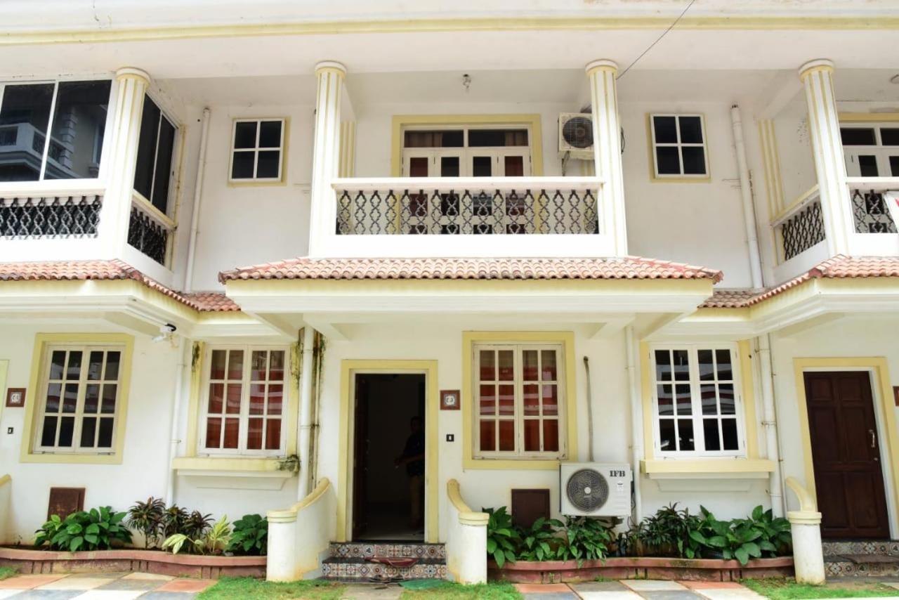 Cliff Heaven 2 Bhk Ac Apartment Orlim Buitenkant foto